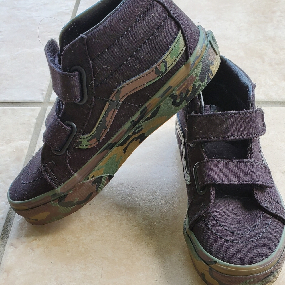 Camo vans